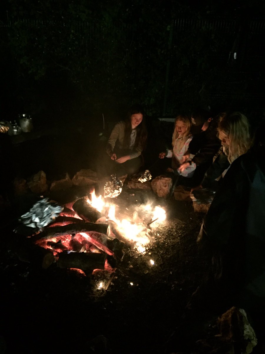 creigiauscouts's tweet photo. Night night (we hope)! To our scouts who have braved today's #survivalcamp https://t.co/hG4UQNAyMe