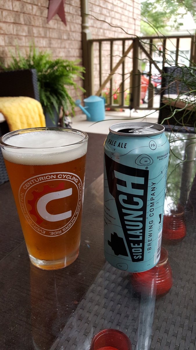 stevefleck's tweet photo. Mid-way thru busy weekend. #osscrit done! Rehydrating w/ a @sidelaunch (owned by cyclist @gps816) #paleale assisted by @CenturionCycle 1/2 https://t.co/Qy3XPycDJH