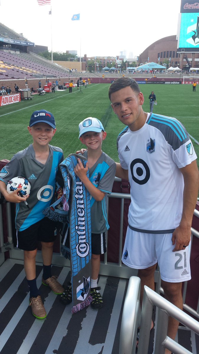 jeffmathews24's tweet photo. Sam and Ben with @Chris_Ramirez17 at @MNUFC today.  Made the boys' day!  Thank you. https://t.co/jjwkJ2dyGi