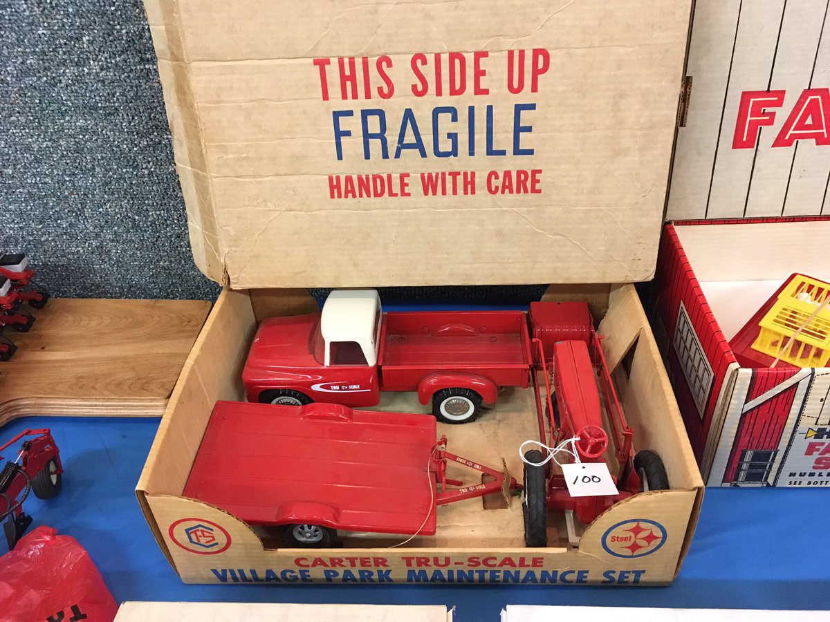1marksypherd's tweet photo. Deal Auction highlight Truscale Park Maint set $6,400 only one known!#aumannauctions #Auction https://t.co/BH1gVpLrKn