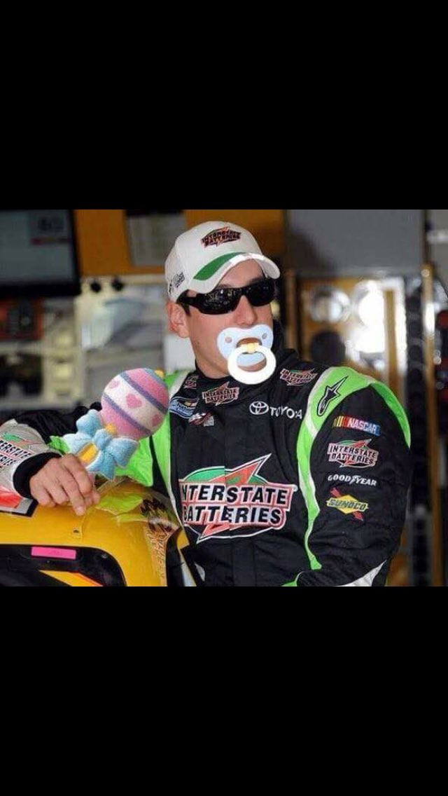 maujason72's tweet photo. @NASCARONFOX Get out u are turning in to a big Jason joke https://t.co/0XAmivcjlH