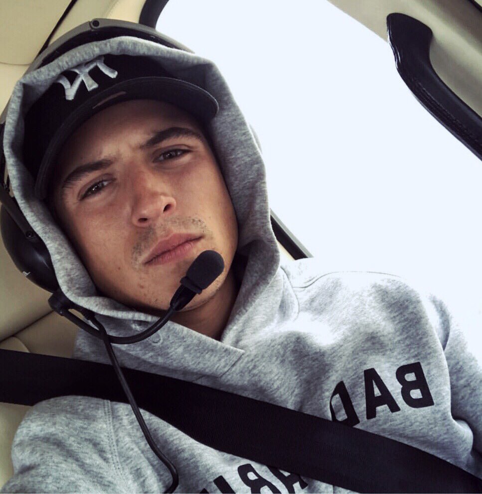 BadHabitClub's tweet photo. Ready for take-off!? Lil Kleine is born ready in his Bad Habit hoodie! https://t.co/eQOJAI2oze