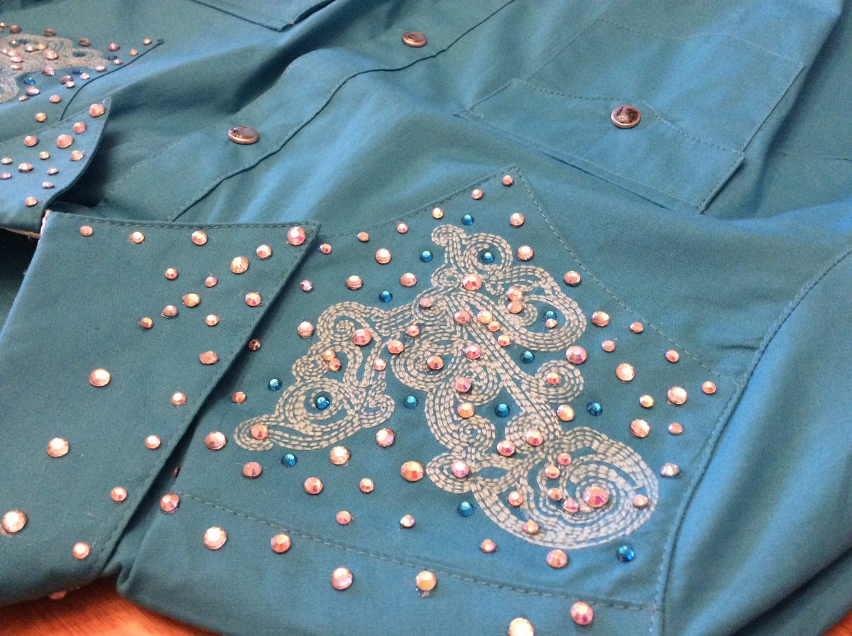 BbcornCorn's tweet photo. My first try at a Rodeo Queen costume. It was hard to stop, I love jewels! https://t.co/8syuGImkgz