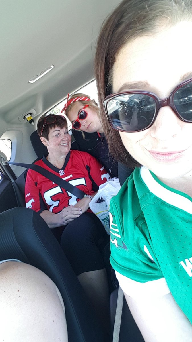 jaclyn613's tweet photo. #RidersVsStamps #JaxInvadesMcMahon #AlbertaAF https://t.co/7NMp9tzbTm
