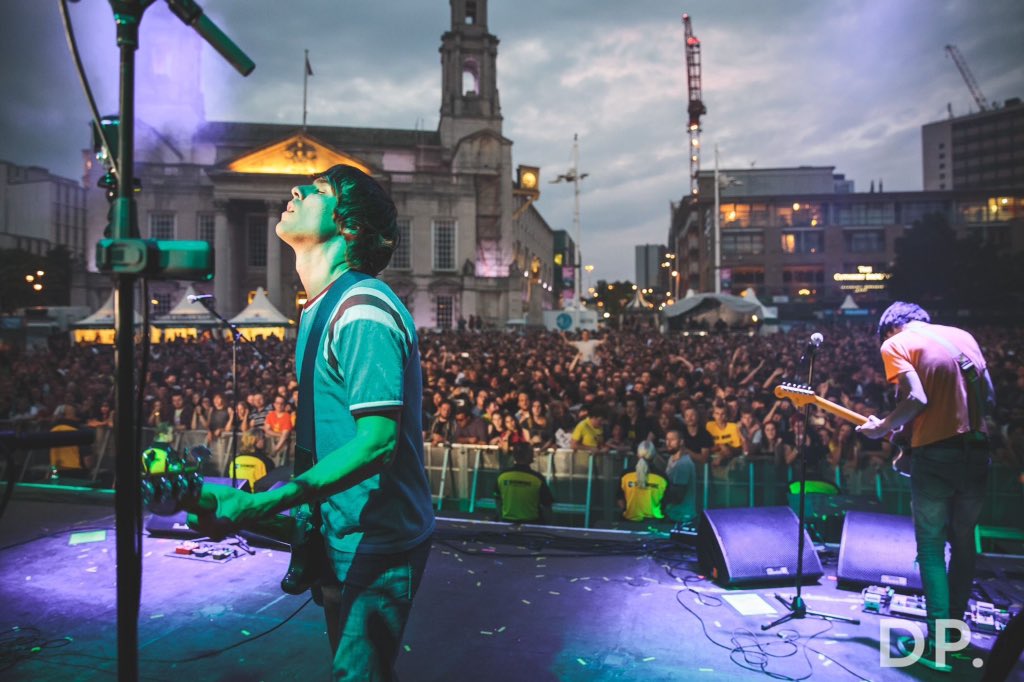 thecribs's tweet photo. MSQ was one year ago today. What a night. If only there was some way to re-live it...📸@danny_payne https://t.co/6crlzh7YZl