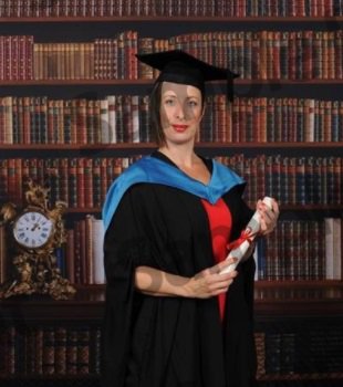 CleotetMedia's tweet photo. #Graduation #Outfit Noticed grades are wrong ! x 2 'G' #Grades have not been changed on checking all grades, #Higher grade than a 2:1 then.. https://t.co/ueak5JbgXY