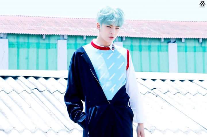MonstaXArg's tweet photo. 210717 [FANCAFE] Sesión #800DayswithMONSTAX #Minhyuk 

Lia🐻 https://t.co/x2MEGZkOQr