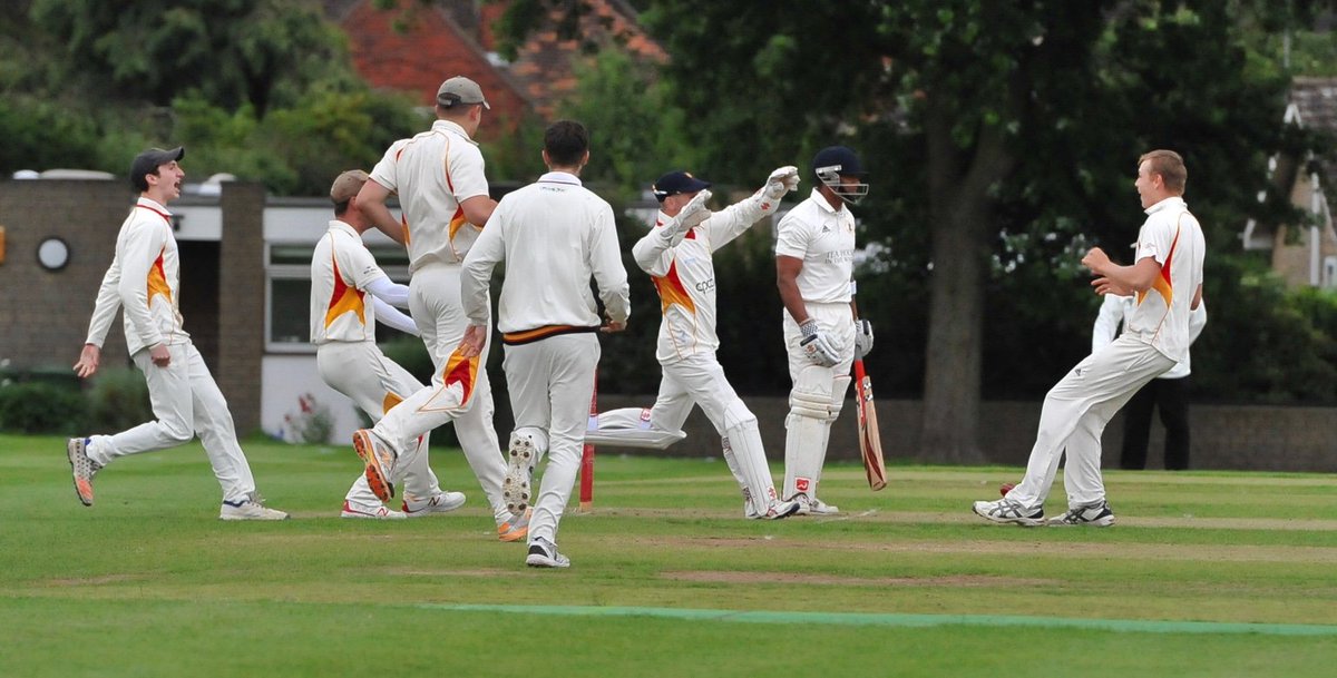 NigelWest3's tweet photo. @lindum1stXI celebrate the first ball dismissal of @WoodhallSpaCC batsman Pradeep Chanditha before rain halted play https://t.co/8xoKQOzSis
