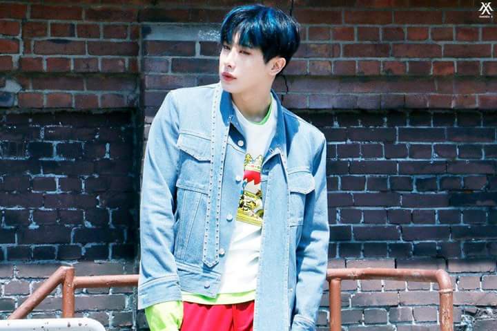 MonstaXArg's tweet photo. 210717 [FANCAFE] Sesión #800DayswithMONSTAX #Wonho 

Lia🐻 https://t.co/VkQ5AsofpN
