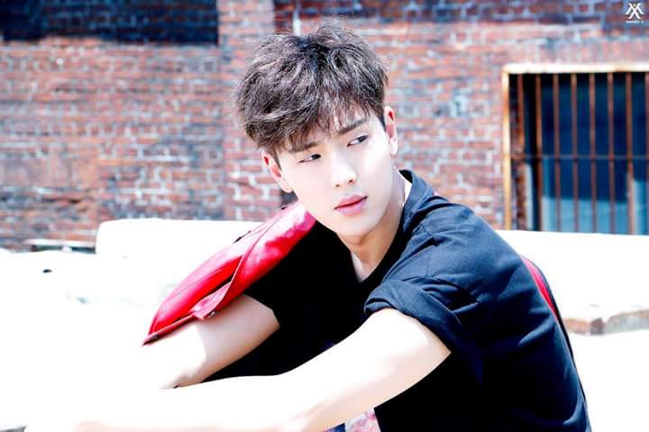 MonstaXArg's tweet photo. 210717 [FANCAFE] Sesión #800DayswithMONSTAX #Shownu 

Lia🐻 https://t.co/iZHGtjS5aS