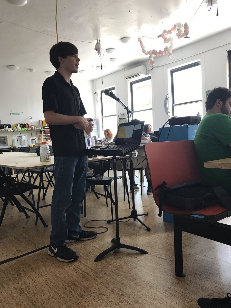 JailbreakEvent's tweet photo. Next is @Andywiik - Developer for @ioscreatix, and developer of tweaks such as Horseshoe https://t.co/RKGTSWmS7y