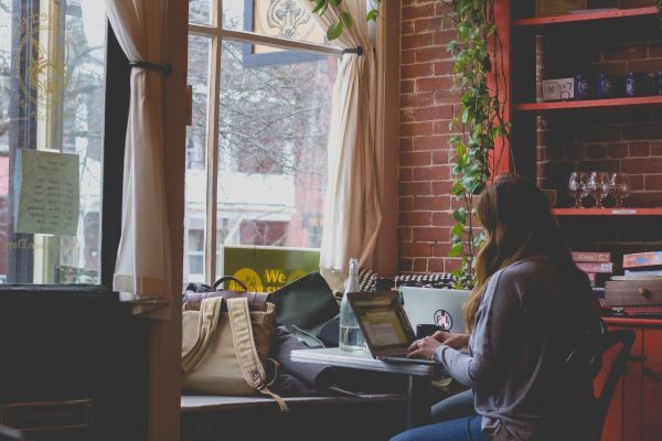 PRDaily's tweet photo. How to build your personal brand—from A to Z 

"Develop yours, and practice it until it’s second nature."

https://t.co/oHv0P6QO7Y https://t.co/kHj7UUvqhd