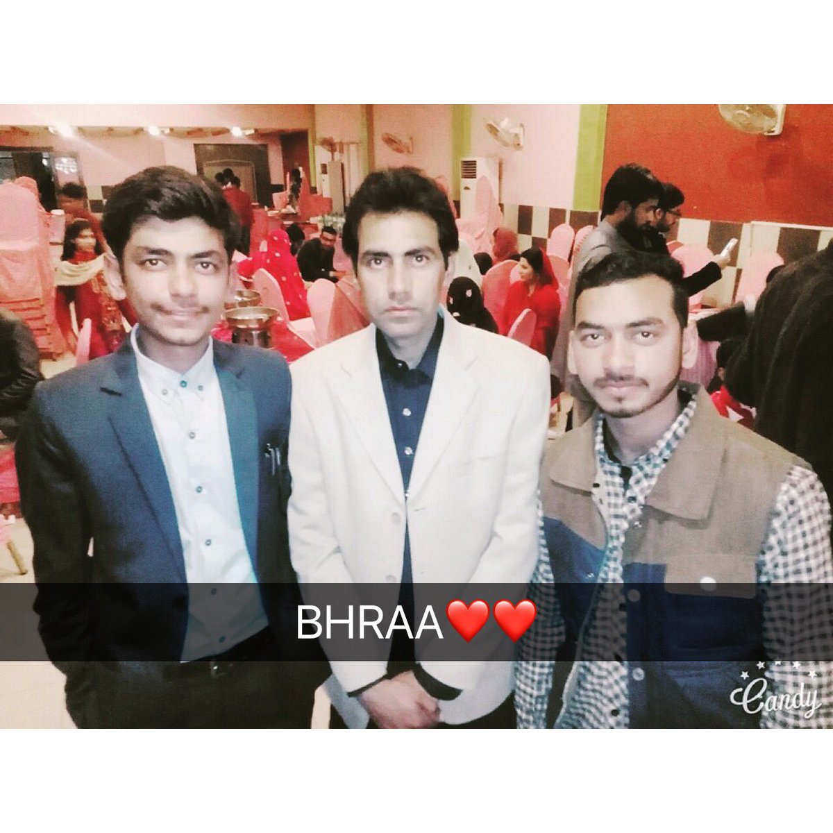 RehanKasana's tweet photo. #waleemaPic💝 #OLDies❤️ #BHRAA❤️❤️ https://t.co/YHkxEBu9Ze
