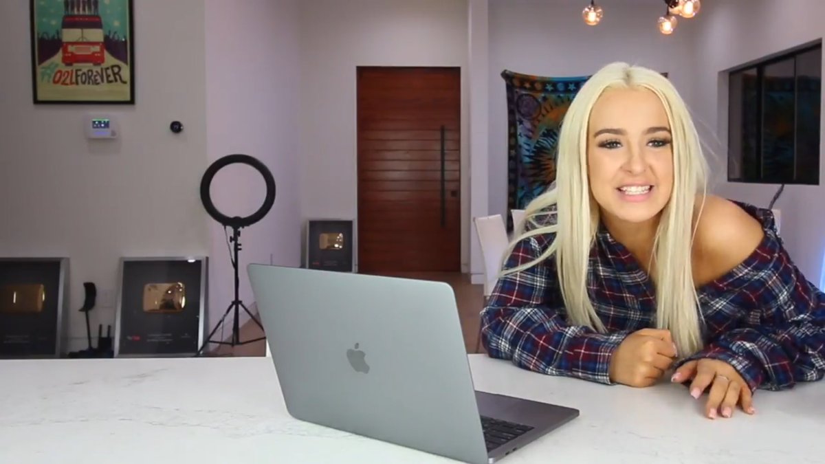 tanasbasic's tweet image. tana looked hot af in this video