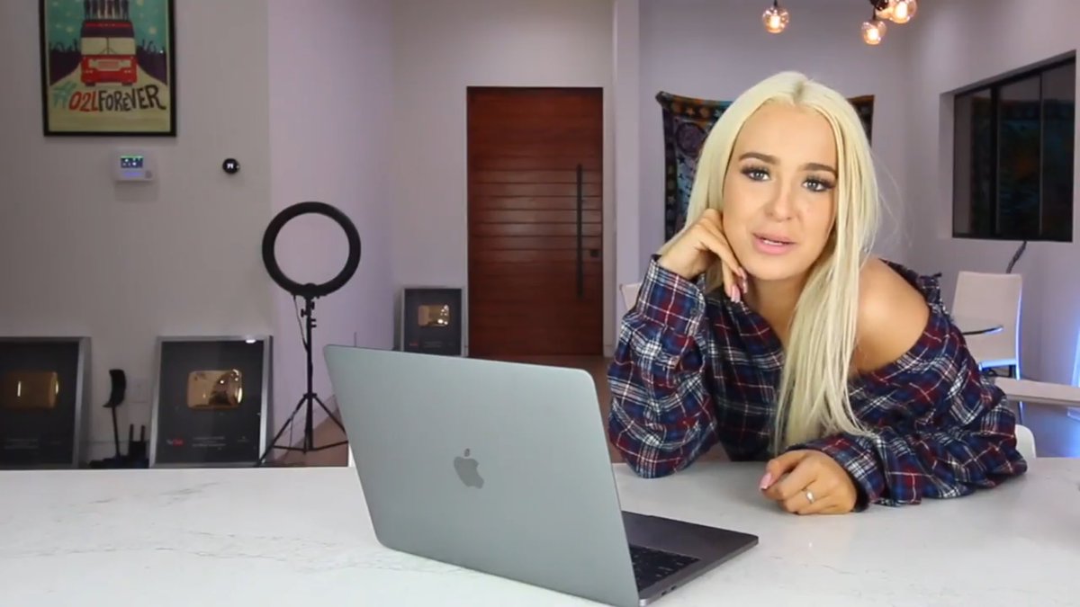 tanasbasic's tweet image. tana looked hot af in this video
