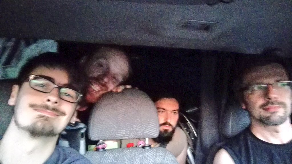 kochy84's tweet photo. #pva jedou do Mecholup!
#punk #mechfest https://t.co/VeD75WNlDI