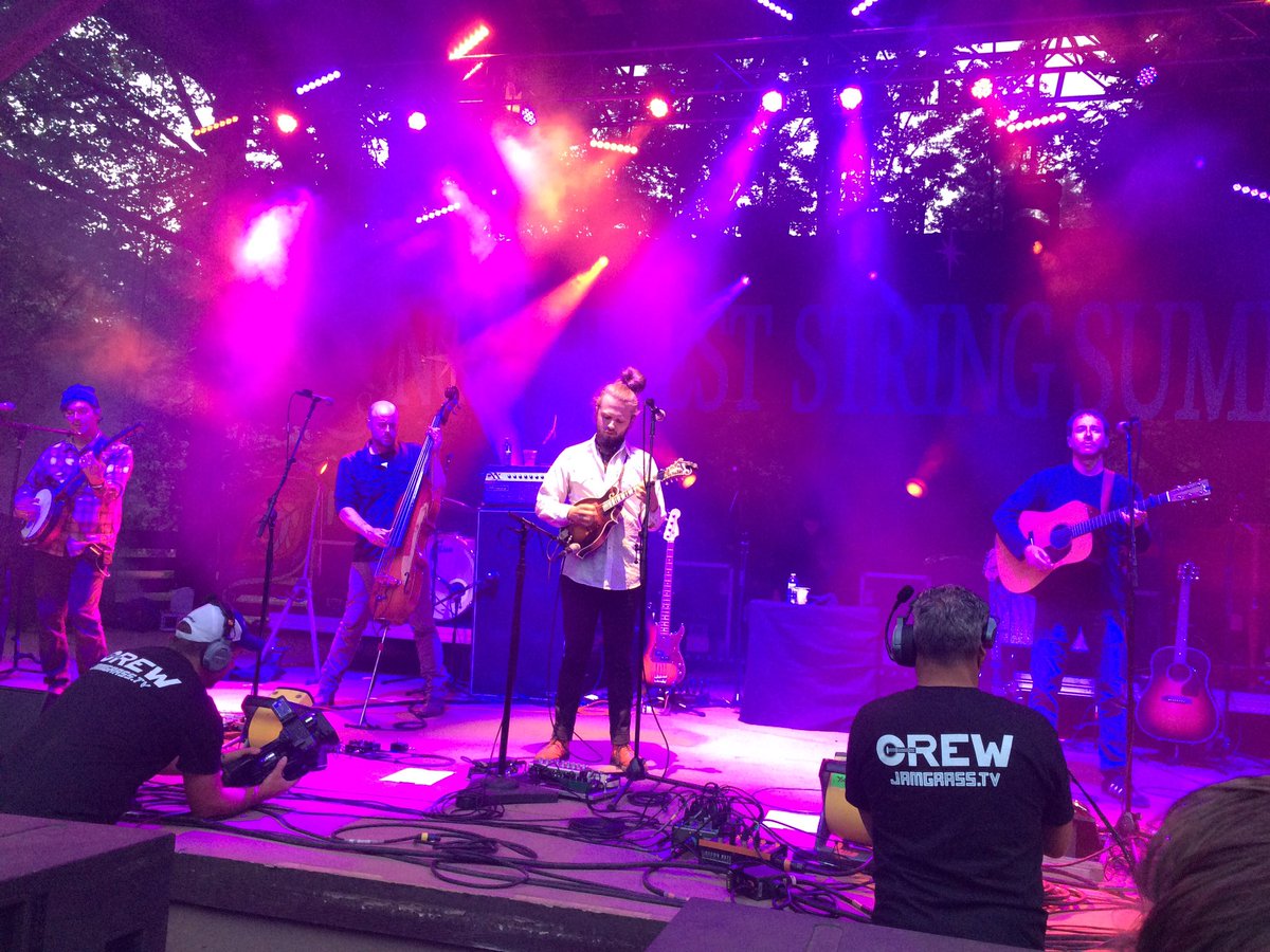 DanielleOlivas's tweet photo. All love to @StringSummit & Co. for another epic festival!! My heart is reeling 💗🎻🏕🎶😘 #StringSummit #strummit @YonderMountain @campgreensky https://t.co/CUMjV80kAp