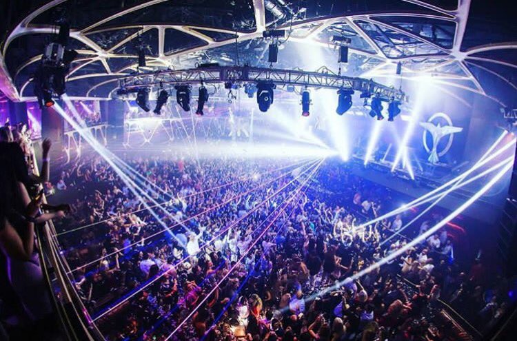 Where are you headed tonight?! Connect with people before arriving  so you can arrive &amp; you're already on your encore! 📸<a href="/HakkasanLV/">Hakkasan Las Vegas</a>