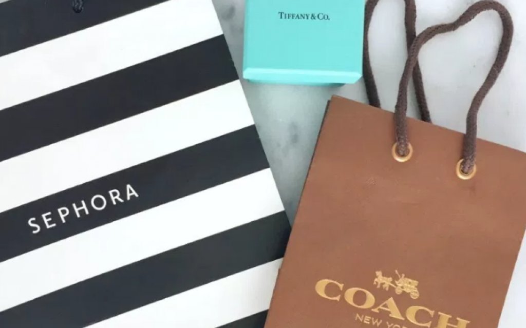 888Lofts's tweet photo. 10 Ways to Control Emotional Spending - @michsummerfield #simpleliving #minimalism https://t.co/u2UCWCfJYP https://t.co/tukcEads2R