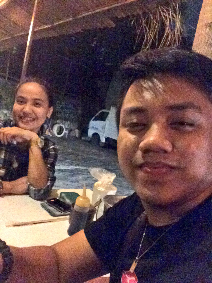 Nhielwhuuut's tweet photo. Saturdate 😍 #Ramen #Bf #Gucci #dusadeethai #allstarss https://t.co/yYIvLYye0F