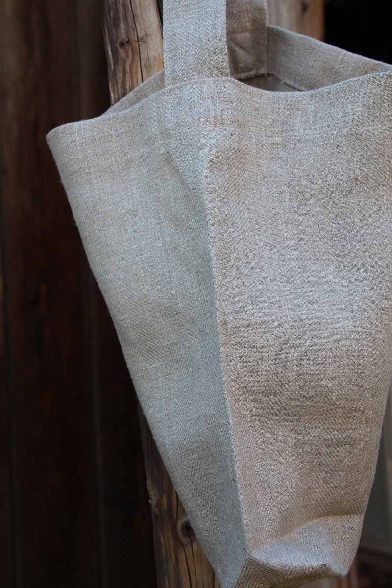 linenquality's tweet photo. NEW! One Handle Linen Tote Bag: https://t.co/mW3yTWwTxb via @Etsy #madeinLatvia https://t.co/qSveuVsScU