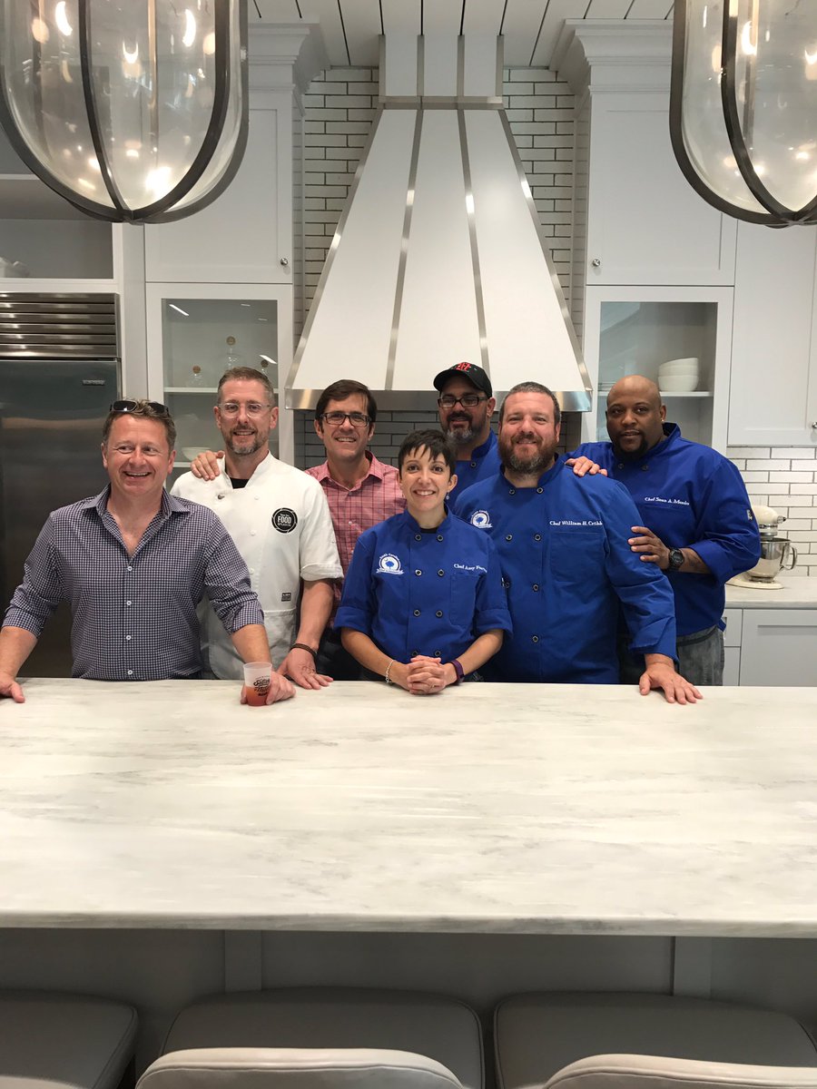 kirbybistro's tweet photo. #scca17  #bistro217 #rustictablepi @souternliving https://t.co/l46LFjWnm8