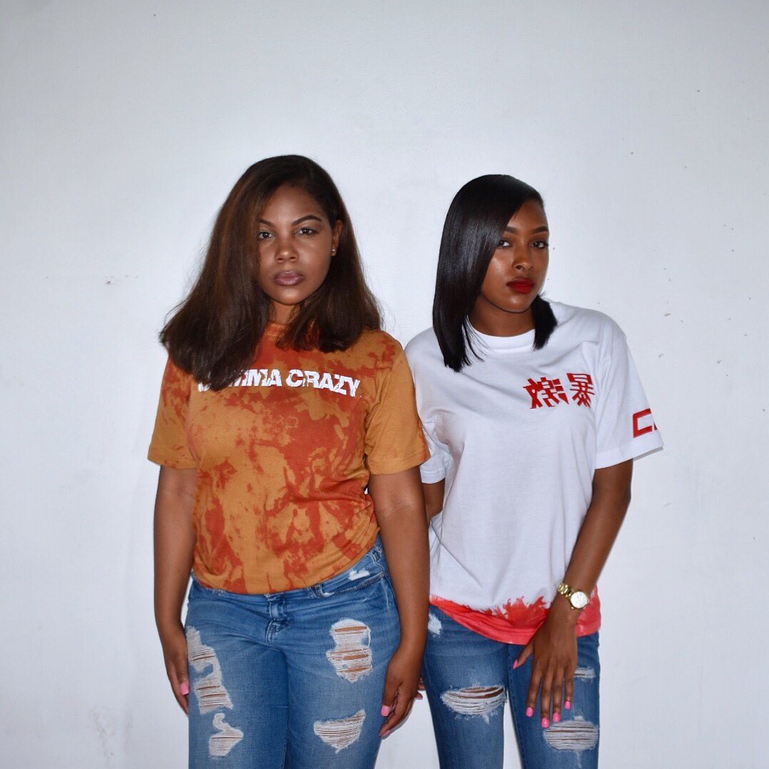 comma_crazy's tweet photo. @ism2x__ new COMMA CRAZY go shop https://t.co/hi7yEo6Pox https://t.co/D6QdFXmJew