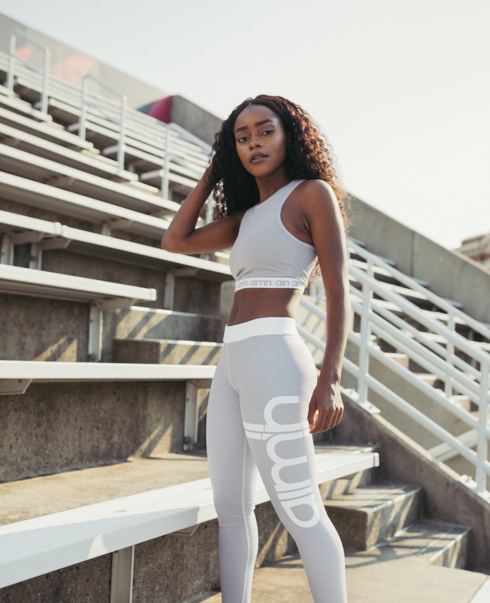 AngwiTacho's tweet photo. 20 yr old growing fashion influencer, model, &amp; YouTuber from Cincinnati, OH.

A retweet could help get me some exposure or a subscriber . https://t.co/n7IovoDidx
