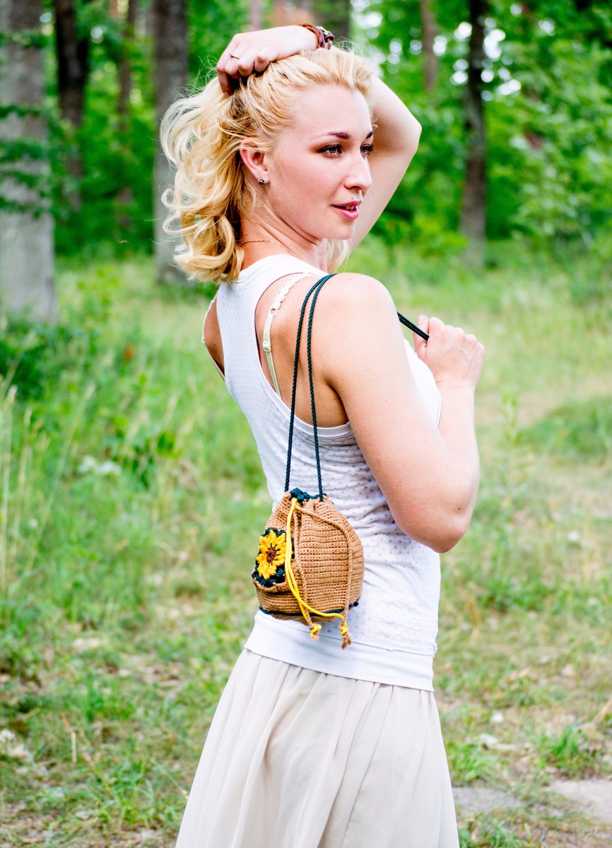 svetok_boy's tweet photo. #Boho #makeup #smallbag Cosmetic #essentialsbag #crochetbag #purses #beautybag #pursebag #Girlpurse #bohogirl https://t.co/mPN3UauvKD https://t.co/G2lOdAJZ6a