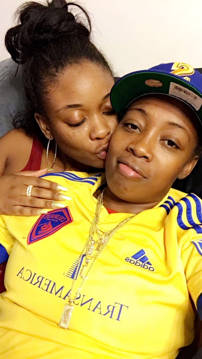 Diamond_Deanna's tweet photo. MINE 🔐💛 4:01 ✨@JuiceUp_Ju #LesbianLovers #StartedAsFriends #TheBestThingsAreUnexpected #MyBaby #MyBackBone #OffTheMarket #DLT #JNJ 💛 https://t.co/IYrD19dM27