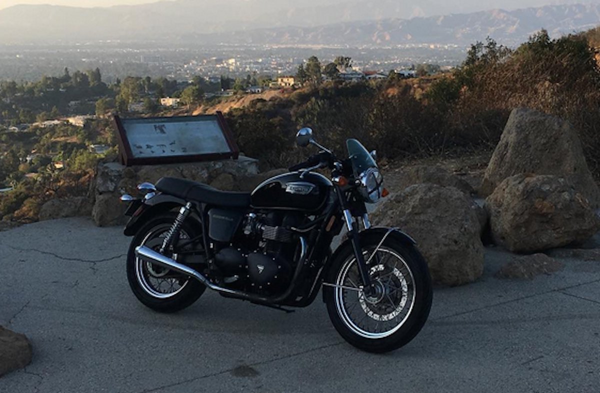SloaneStone's tweet photo. anyone in the #LosAngeles area, plz keep your eye out for a #stolen #Triumph #motorcycle taken from a Whitley Heights garage last nite https://t.co/9zlYfysmK7