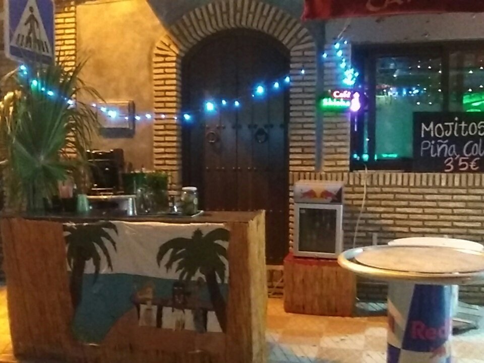 BarCopelia's tweet photo. Música en vivo con La Fabrica de Hielo , mojitos,piña colada y mucho swing ,esta noche ,con @ines_st93  @rubenlocura https://t.co/Prx2rITOLT