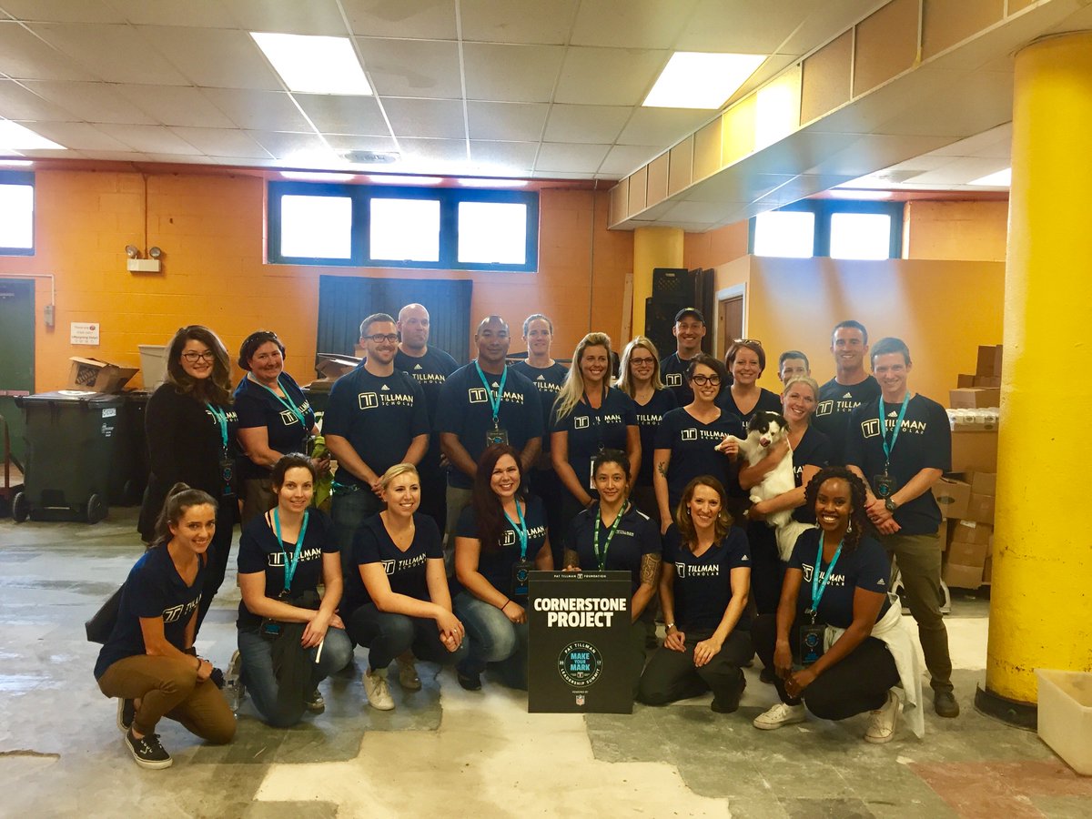 Esternyc's tweet photo. #Live #Love #Serve 😊 #PTLS2017 #TillmanScholars @pattillmanfnd https://t.co/vSLAhaRu4U