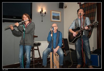 LighthouseFire_'s tweet image. This was us supporting Matthew Fox and Dan Phelps on their uk tour, awesome night