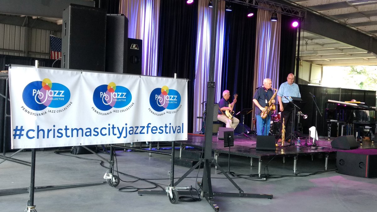 Ernie Stadler Quintet at the #christmascityjazzfestival today at the Ice Rink in Bethlehem PA #jazz #free #livemusic