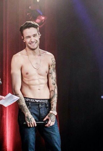 liamssdetails's tweet photo. hot af #MTVHottest Liam Payne https://t.co/ZhH2KUxyZI
