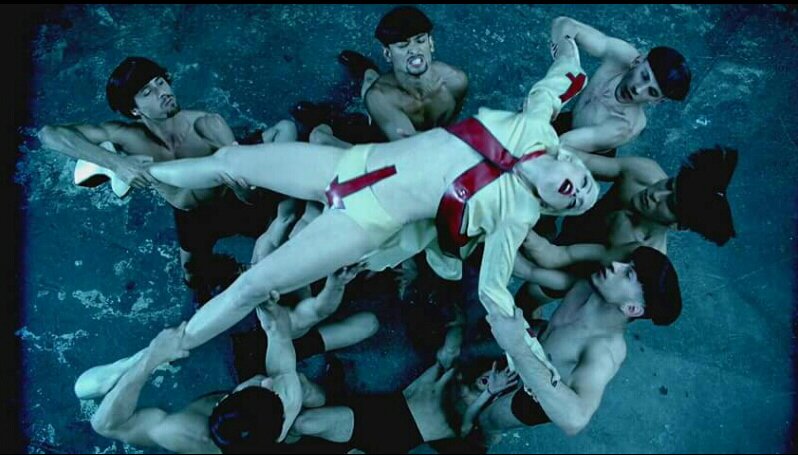 TheQuenBlancett's tweet photo. Yeah!!!! #MTVHottest Lady Gaga https://t.co/R1PY1lEwZo
