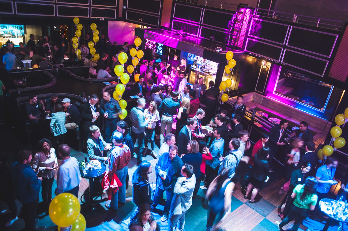 vanstartupweek's tweet photo. Throwback to VSW2016! Get set for an even better #VSW2017 folks #startuplife #yvr #tech #vanstartups https://t.co/A6AgloSidp