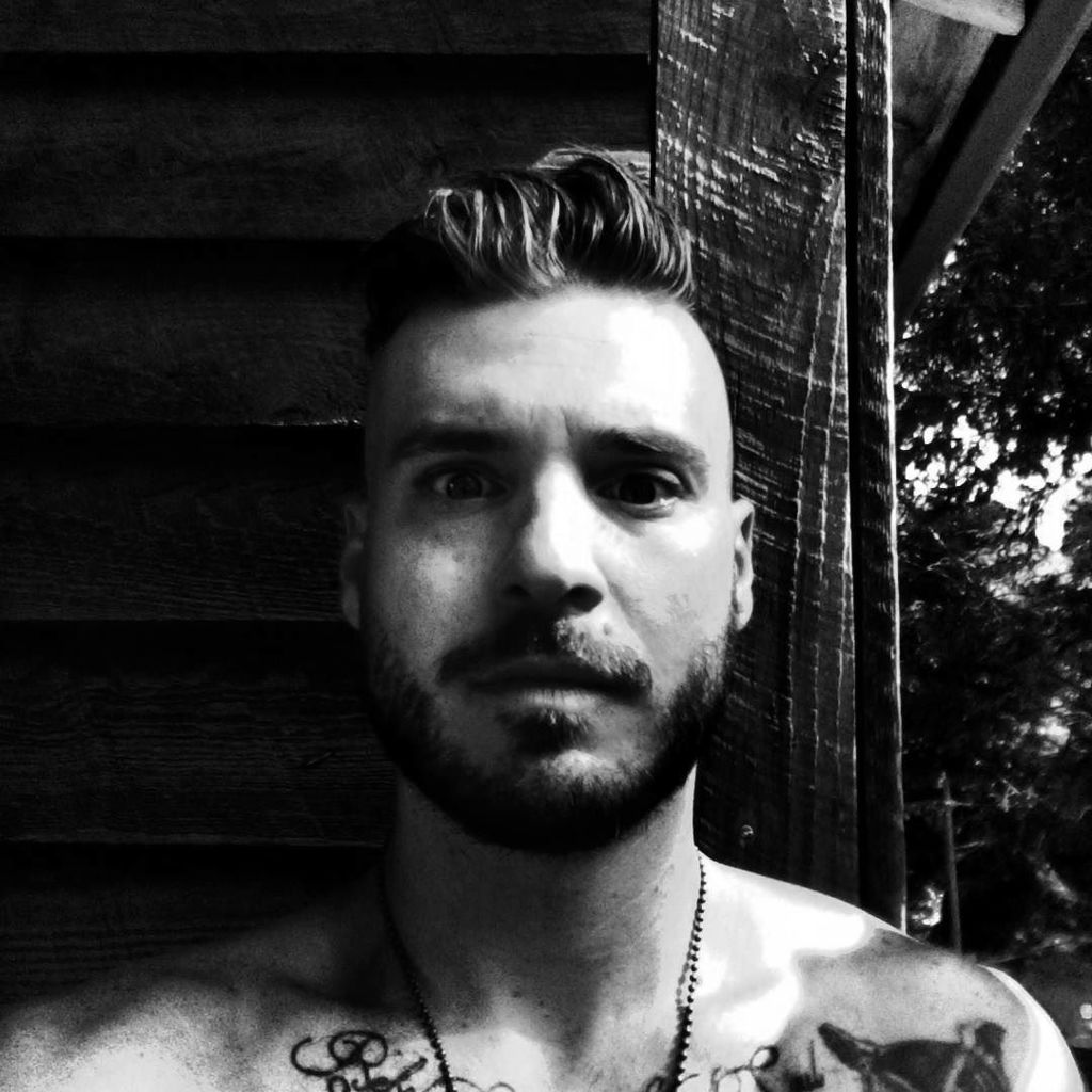 realWillWillens's tweet image. My face says keep away but my heart says come in and stay 
#mountainwalker #heathen #peaceseeker