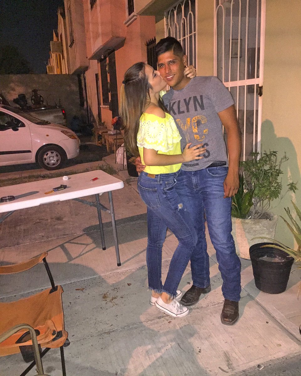fer2400's tweet photo. Le doy gracias a Dios por coincidir en tu vida.❤️ #RGFS https://t.co/UnpZl3OCf8