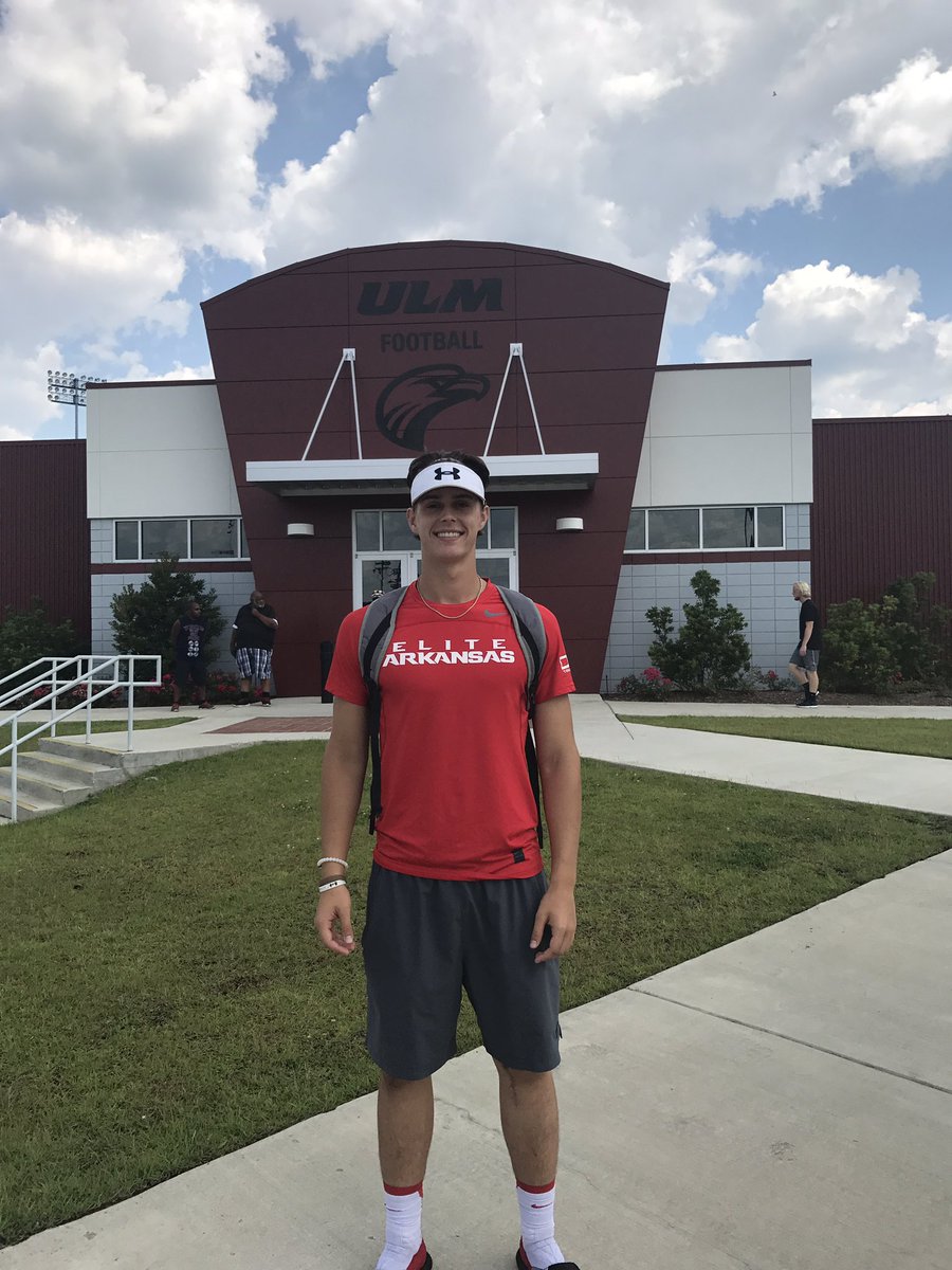 J_Schucker's tweet photo. Great day to be at ULM Football camp @MasonSchucker #warhawks https://t.co/oCeLVFtdDt