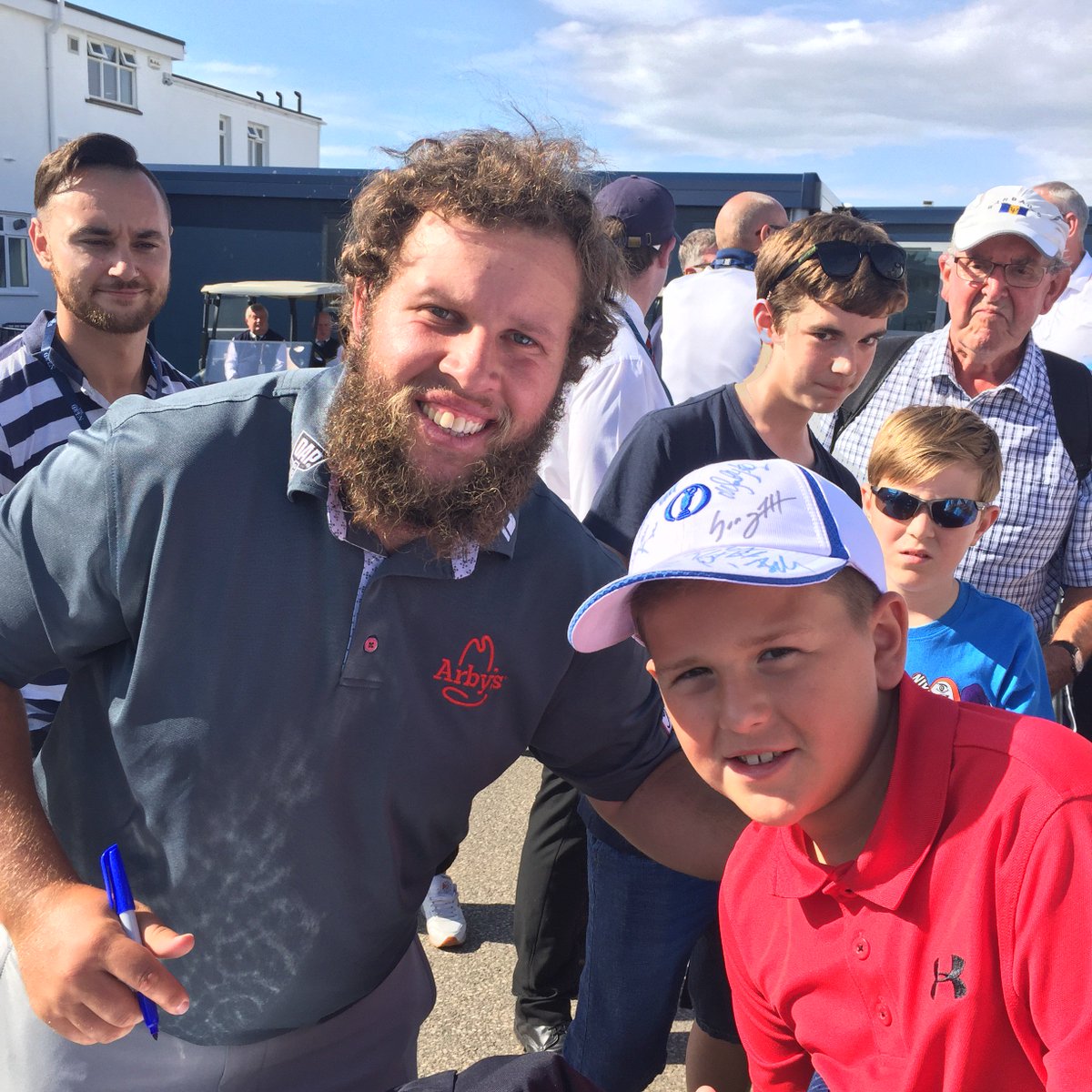 simonsheppard13's tweet photo. You are a total legend @BeefGolf Asked Sam what was the best part of today...photo and fist pump with Beef. Inspiring the next generation⛳️👍 https://t.co/WJbQQCZ1ls