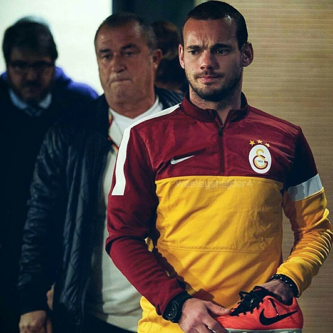 GalaWes10's tweet photo. #YeniProfilResmi https://t.co/oJkOtWcZNQ