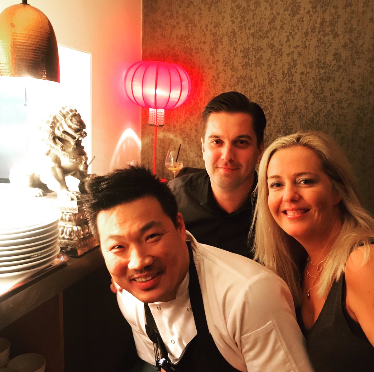 kellijcook's tweet photo. @awongSW1 with @richie_matth a night to remember - food drunk, no kids &amp; happy! #amazing https://t.co/VQCawY0ghf