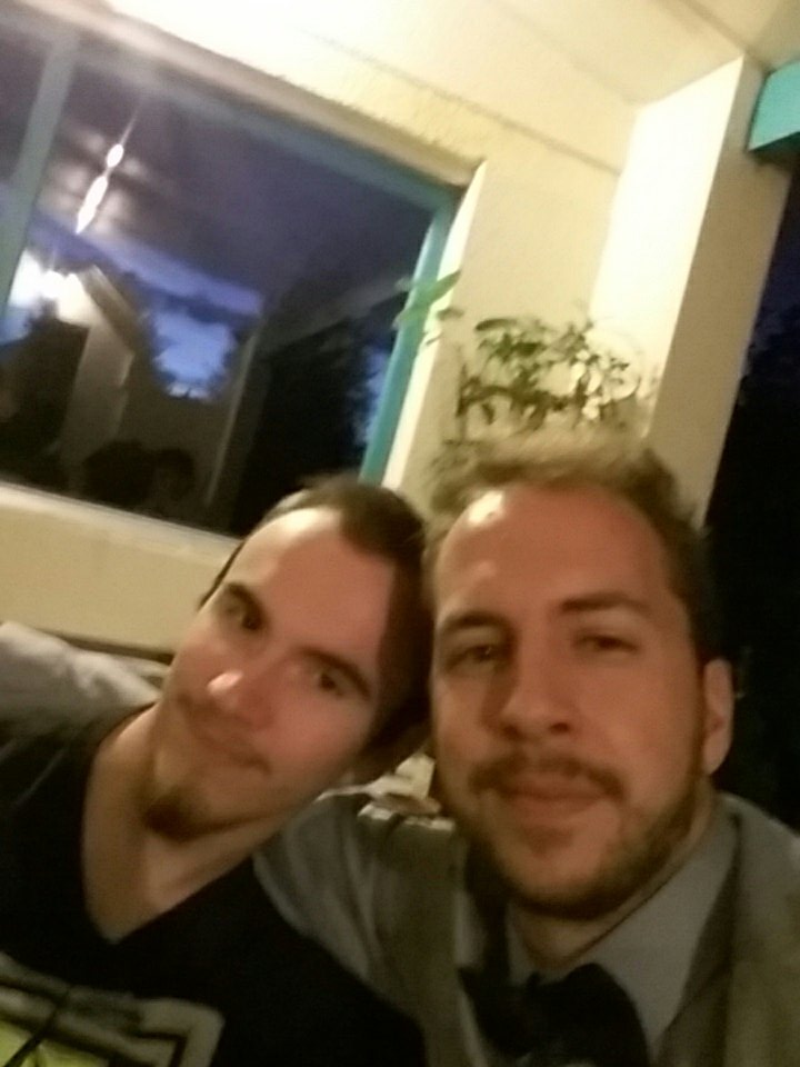 Lubecker_Remy's tweet photo. Ça c'est le ptit frère !! @Polok441  #RemyBeursdé https://t.co/hrvpXfGNKu