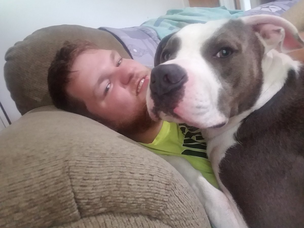 The502Zman's tweet photo. This guyyy #Pits https://t.co/jQhym4cSFF