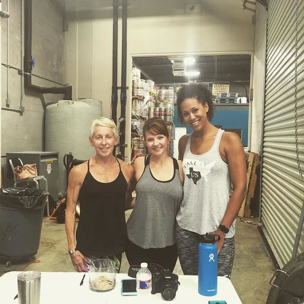 grapevineontap's tweet photo. Pints and Poses is about to begin! #pintsandposes #playgrapevine #gcbfamily https://t.co/bQHkLp9cxO https://t.co/hj3PrEqrPY