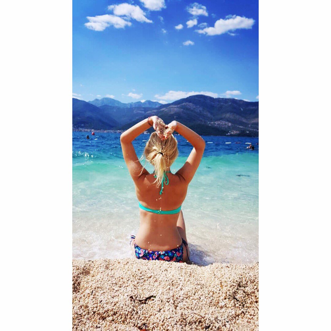 DanijelaKM's tweet photo. Love is in the air❤️☀️😍🙌🏻🌊# https://t.co/dgFl31veRu