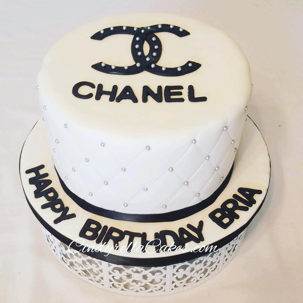 Cindyrella Cakes on X: Beautiful Chanel Cake. #cindyrellacakes #chanel # chanel #cake #birthdaygirl #white #atlanta #douglasville   / X