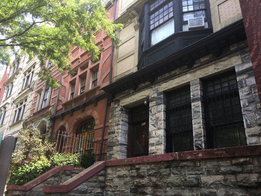 LeeaMuir's tweet photo. Central Harlem - brilliant architecture - thanks George for a great tour! https://t.co/4jz2vp4nP8